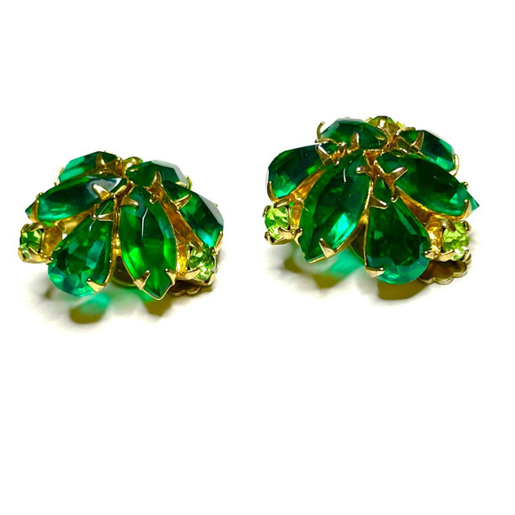 Clip Earrings Emerald Green Peridot Gold Uranium Glass Vtg Estate Jewelry O30 - Picture 3 of 6